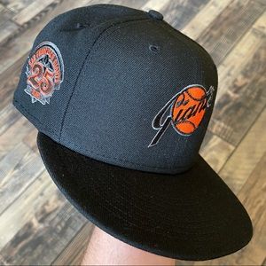 Lids Exclusive San Francisco Giants Fitted Blackout Collection